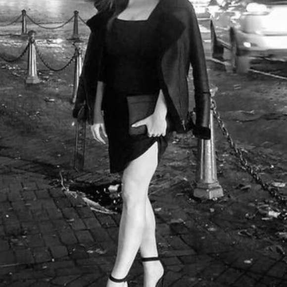 Black Latest Scoop Party Dress with shimmer finish - Picture 6 of 6